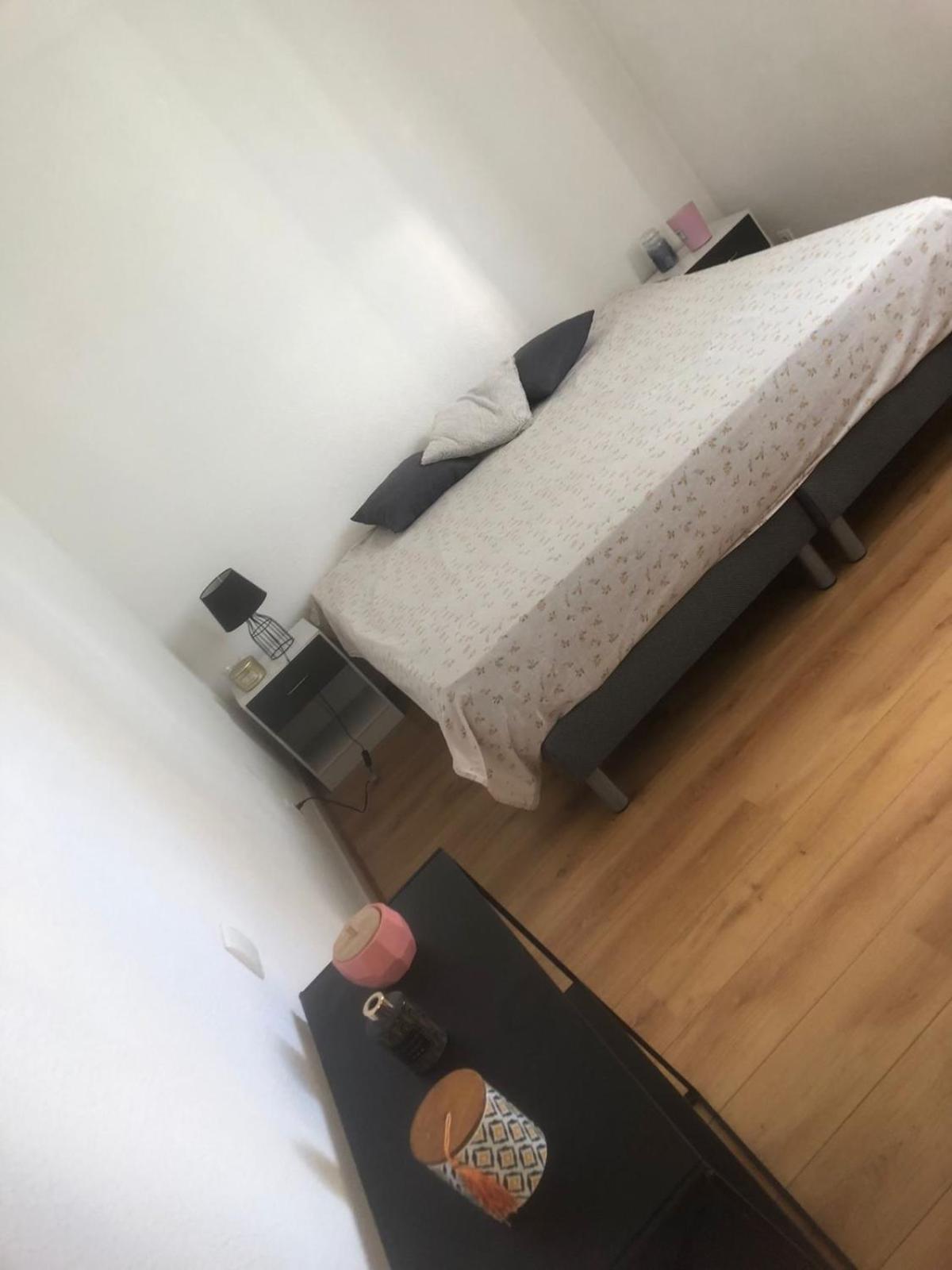 Appartement 2 Chambres นาร์บอนน์ ภายนอก รูปภาพ